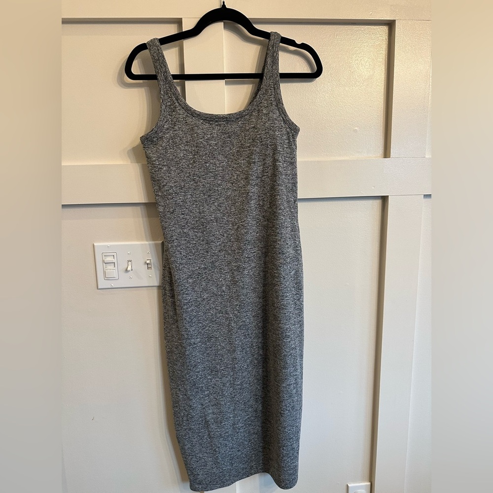 Vuori Halo Dress Like New Small